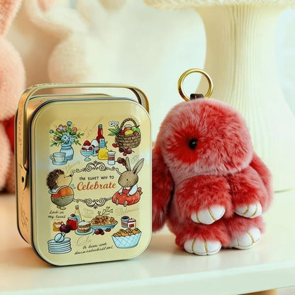 🎁Sista dagen 50% RABATT🐰Mjuk handgjord fluffig kanin-pompomnyckelring med designad plåtask