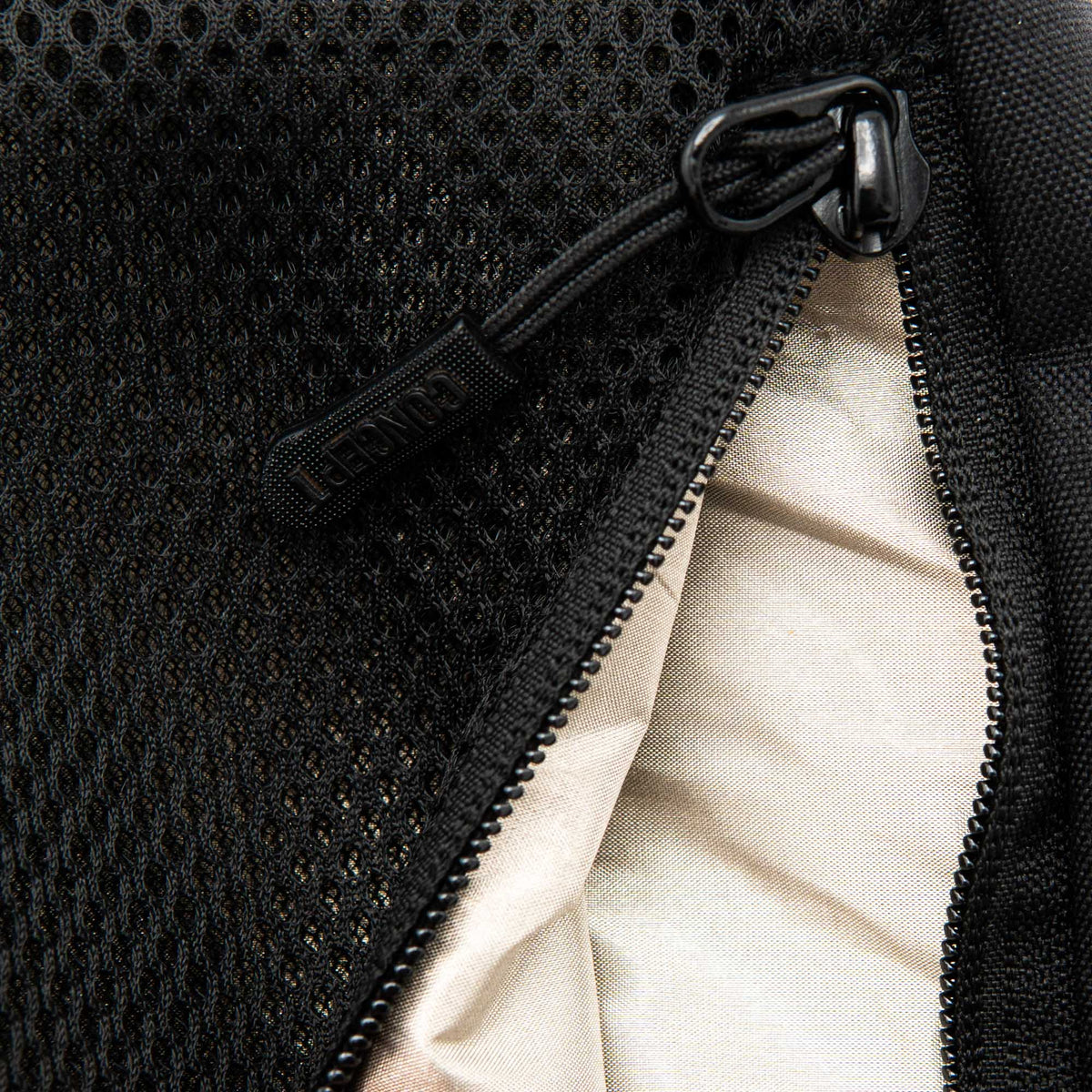 🎒 Opgraderet 2.0 rejsetaske med skulderrem | Tyverisikret design, 500D nylon, RFID-beskyttels