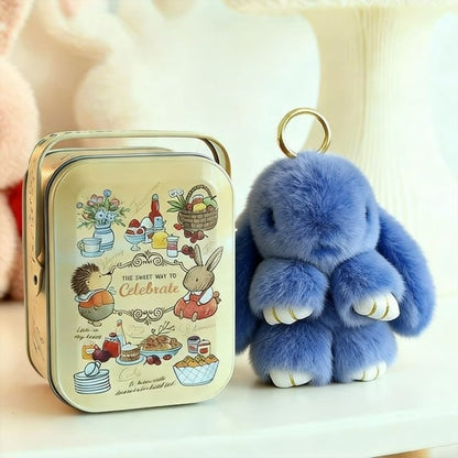 🎁Sista dagen 50% RABATT🐰Mjuk handgjord fluffig kanin-pompomnyckelring med designad plåtask
