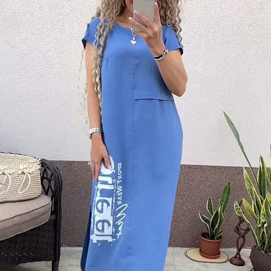 Avslappnad kortärmad klänning med sidoslits och lös passform för kvinnor