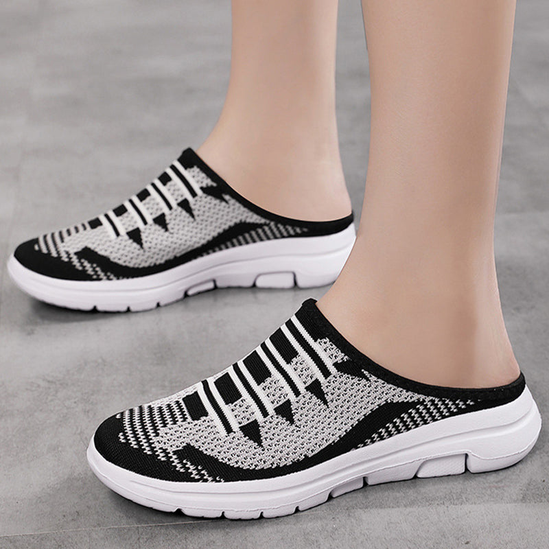 Bekväma och ventilerande tofflor med sluten tå