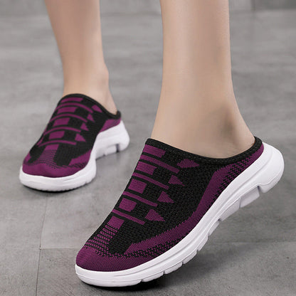 Bekväma och ventilerande tofflor med sluten tå