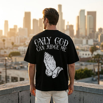 👕🙏T-shirt til mænd med motiv af foldede hænder – bomuld, afslappet, symbolsk, alsidig ✨