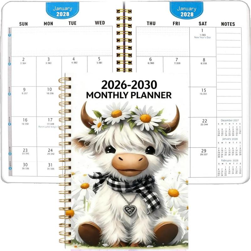 🐮 Kalender 2026-2030 📅 - Fra januar 2026 til december 2030, 5-års kalender, omslagsdesign med tegneserie-højlandsko-tema, årlig kalenderplanlægning, månedsetiketter, 60-måneders kalende